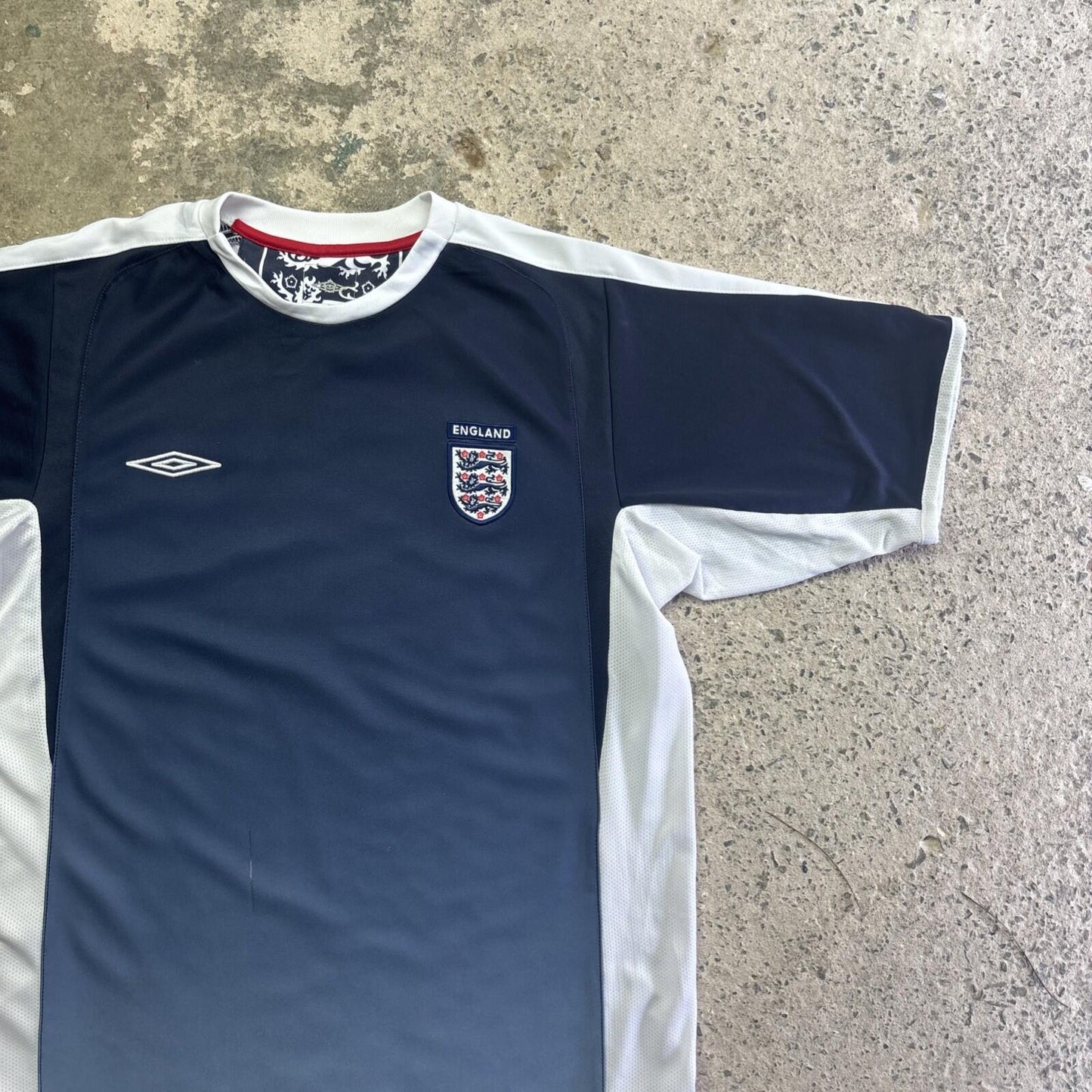 Navy & White Gradient England Umbro Football Training Shirt | Size: S