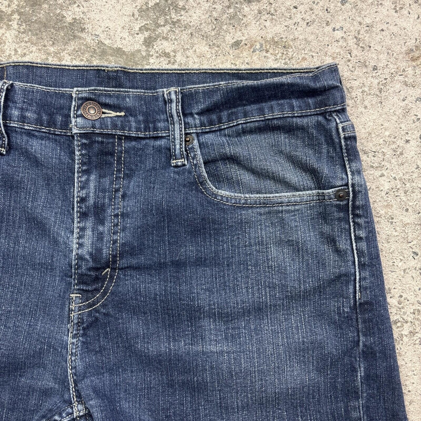 Blue Textured Women’s Levi’s 508 Denim Jean Shorts | W32"