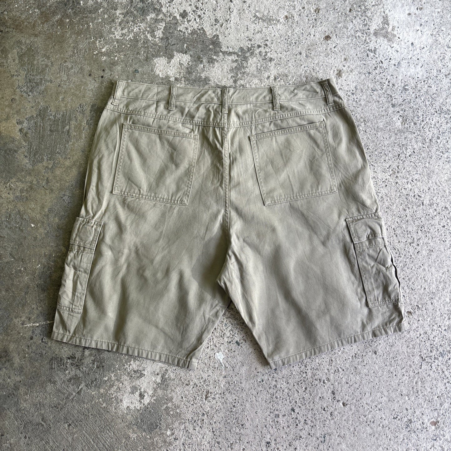Khaki Green Wrangler Cotton Cargo Shorts | W40"