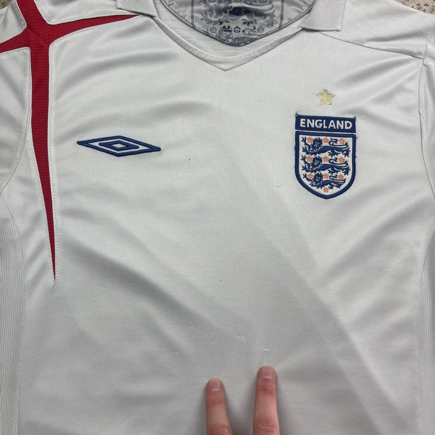 White England Umbro 2005/07 Football Home Shirt | Size M