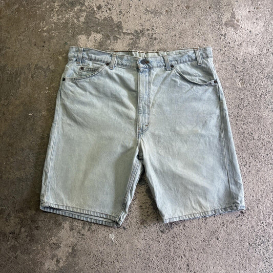 Light Blue Levi’s Denim Jean Shorts | W40