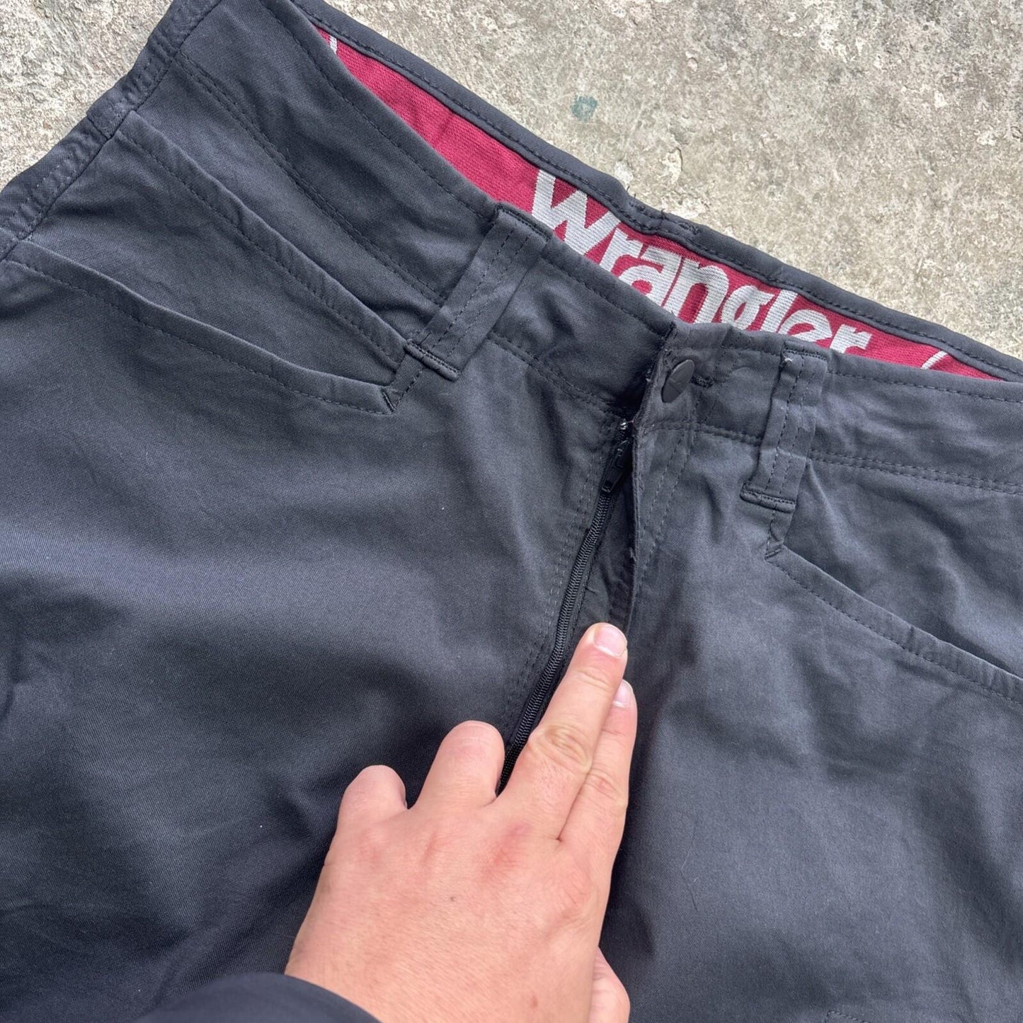 Black Wrangler Activewear Cargo shorts - W32