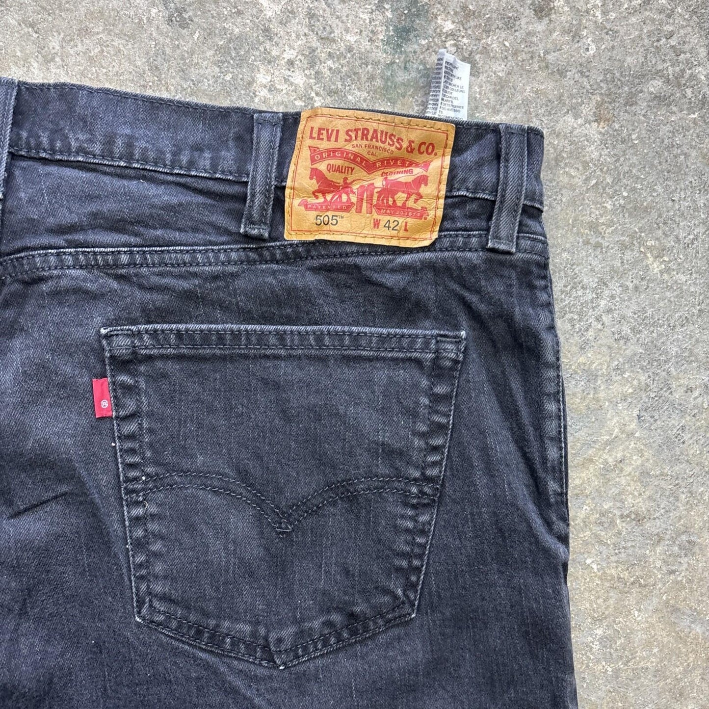 Black Denim Levi’s 505 Men’s Cut Off Shorts - W42