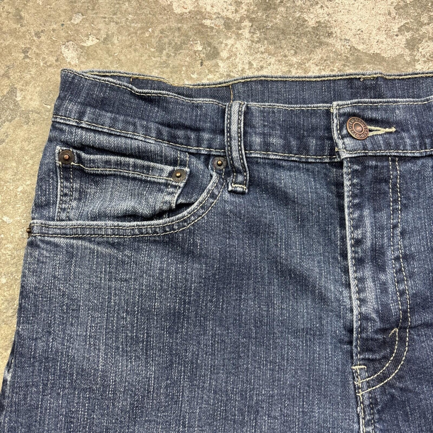 Blue Textured Women’s Levi’s 508 Denim Jean Shorts | W32"