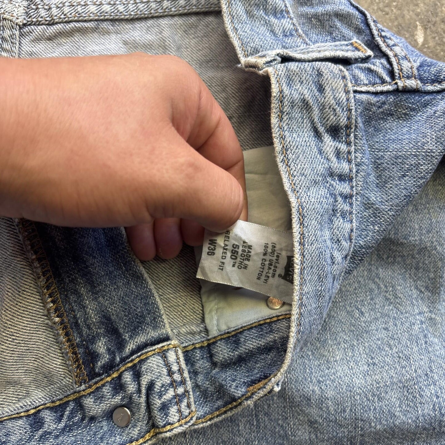 Blue Denim Levi’s 550 Men’s Shorts Jorts | W36