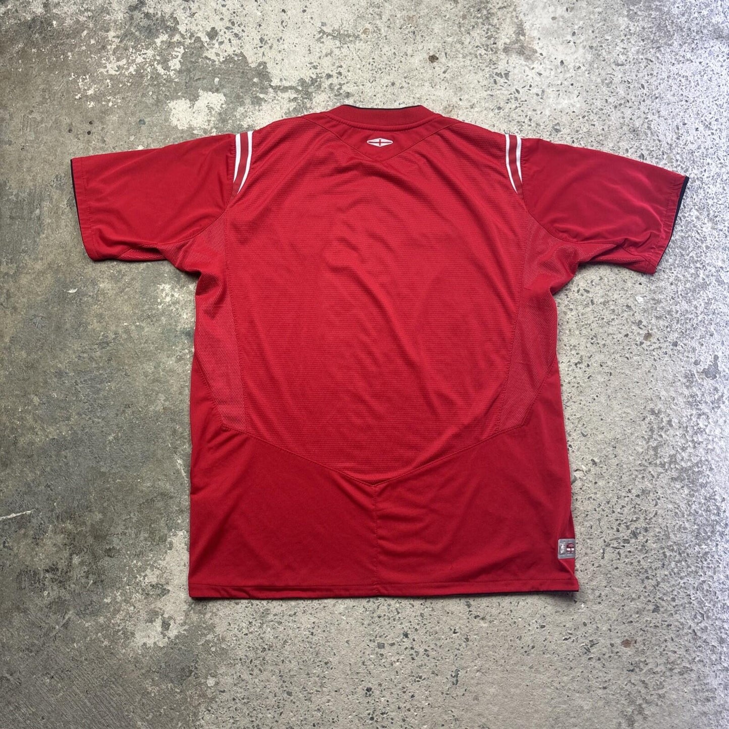 Red England Football 2004/06 Umbro Away Shirt | Size: L