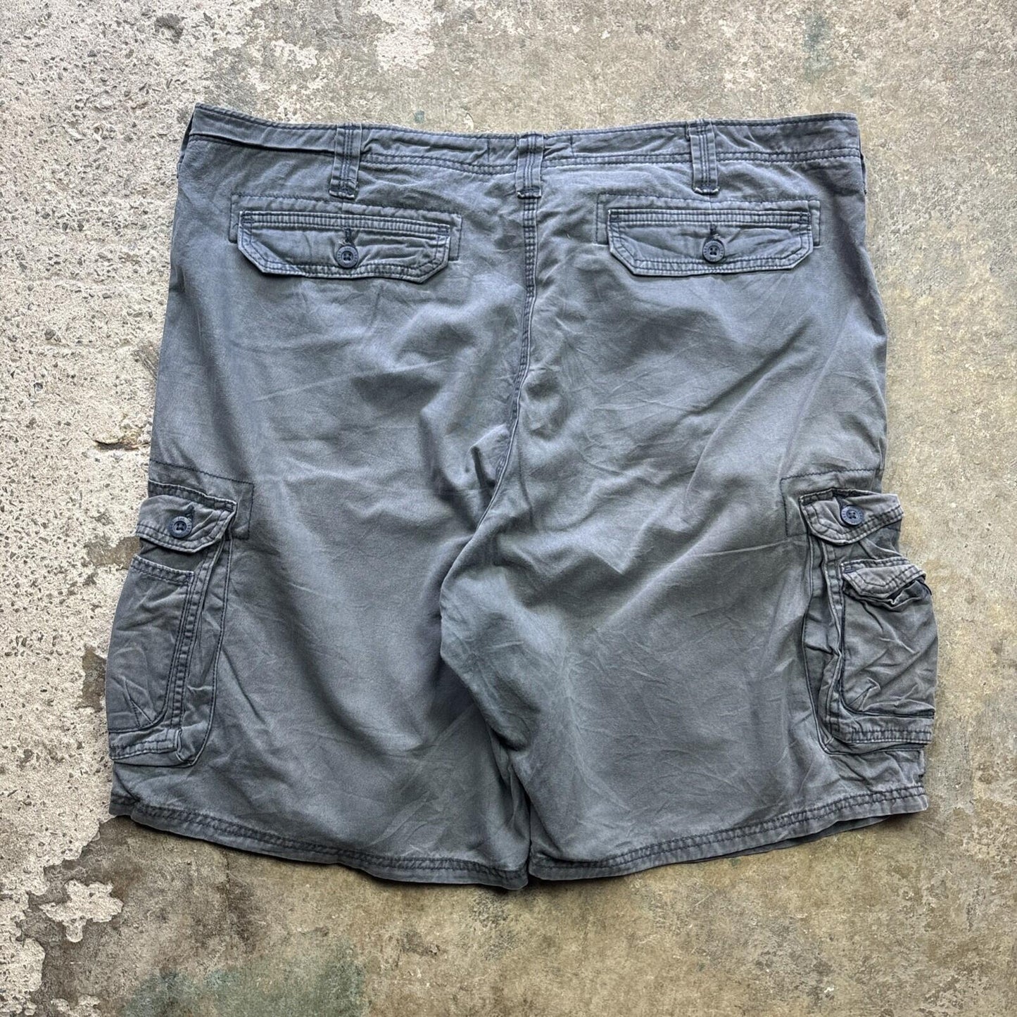 Grey Lee Men’s Cargo Shorts - W44