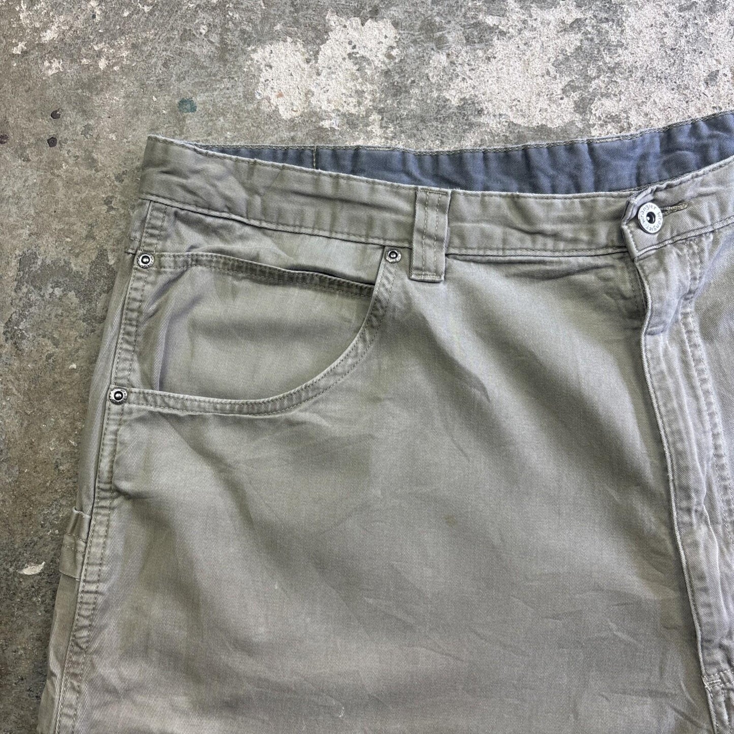 Khaki Green Cotton Wrangler Carpenter Shorts | W42