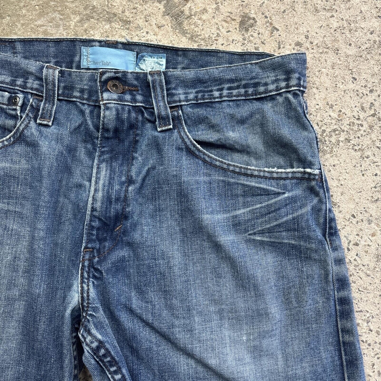 Blue Silver Tab Levi’s Denim Jean Shorts | W32"