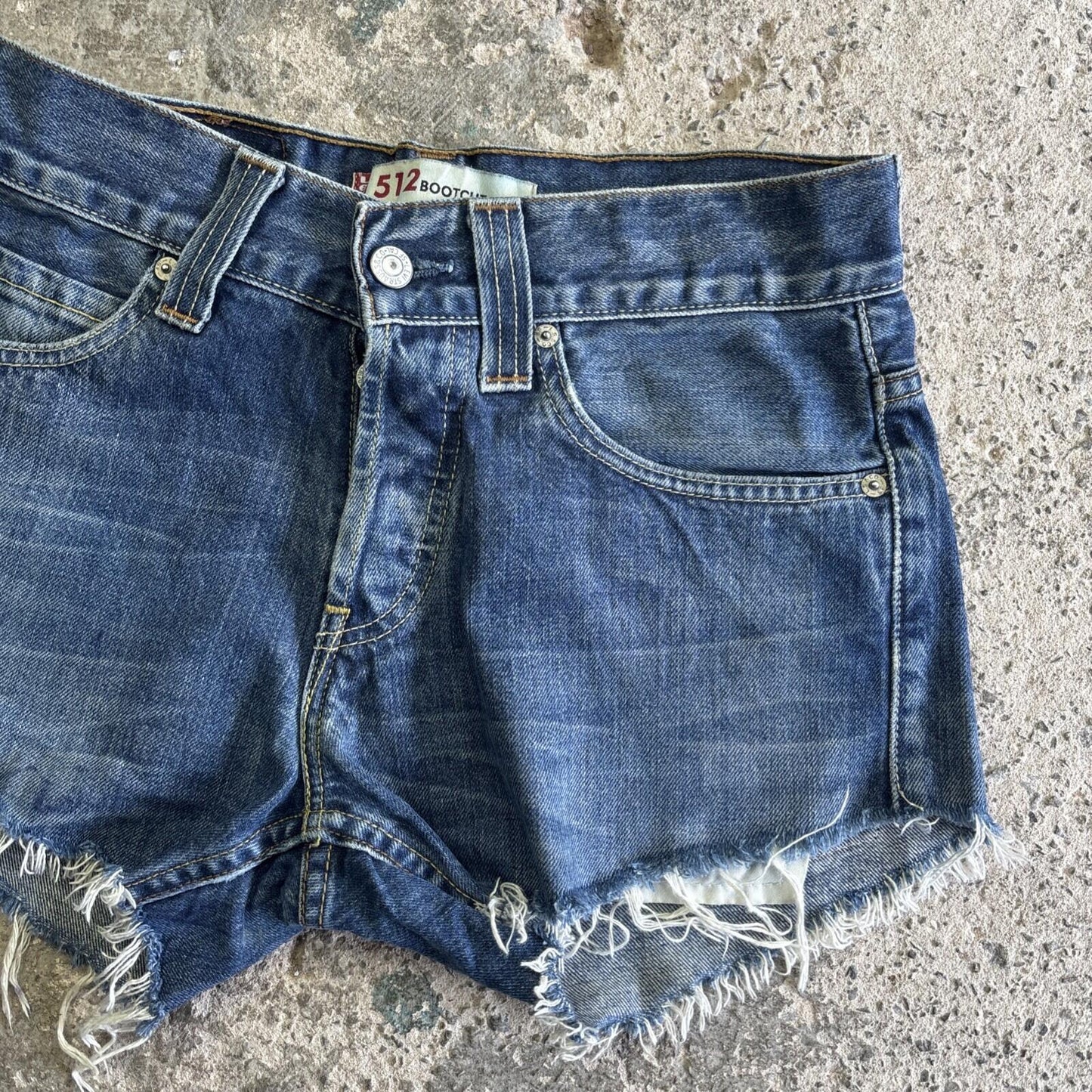 Blue Denim Levi’s Denim Jean Short Shorts | W30"