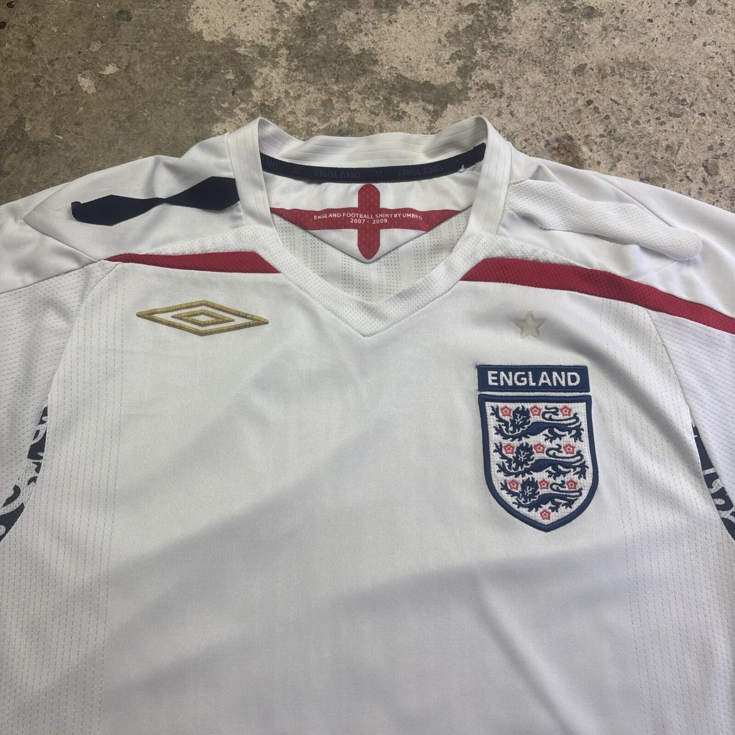 White England Umbro 2007/09 Home Shirt | Size: M