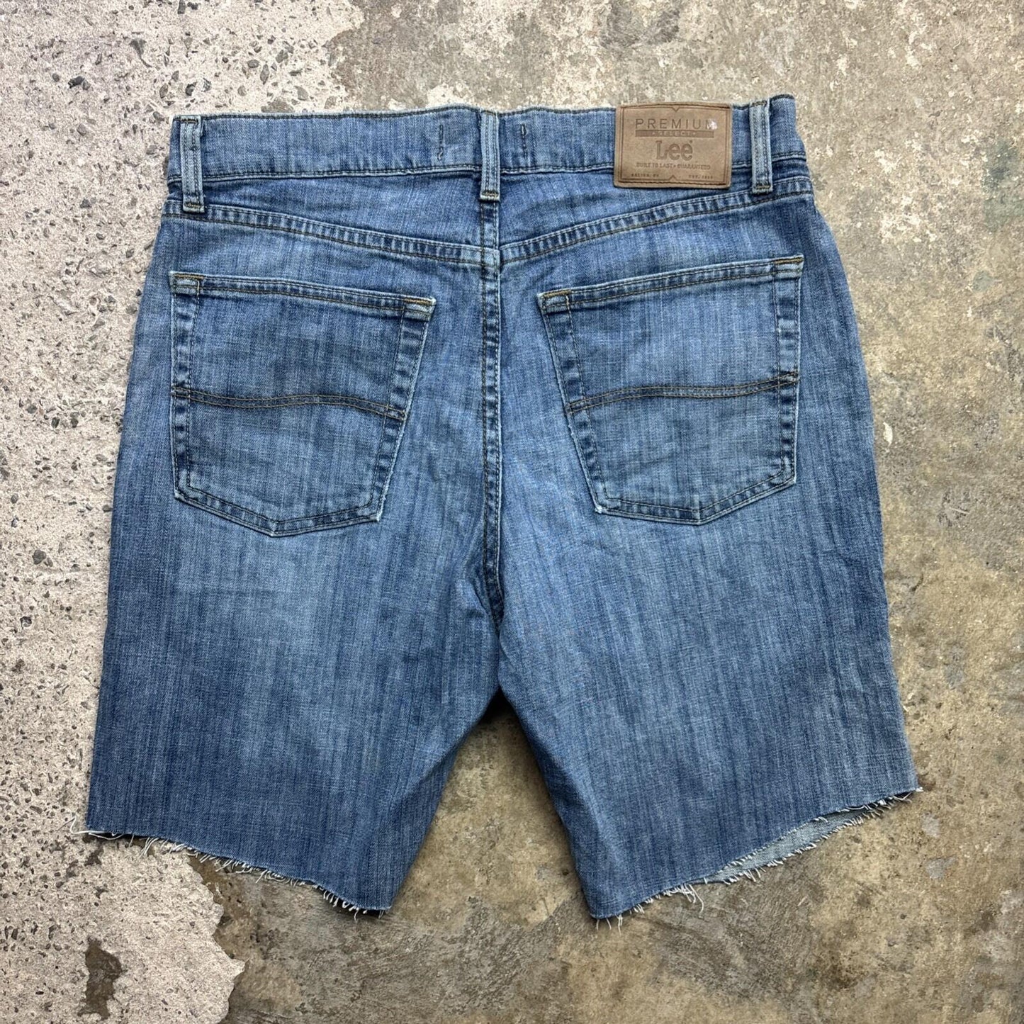 Premium Lee Denim Men’s Cut Off Shorts | W32