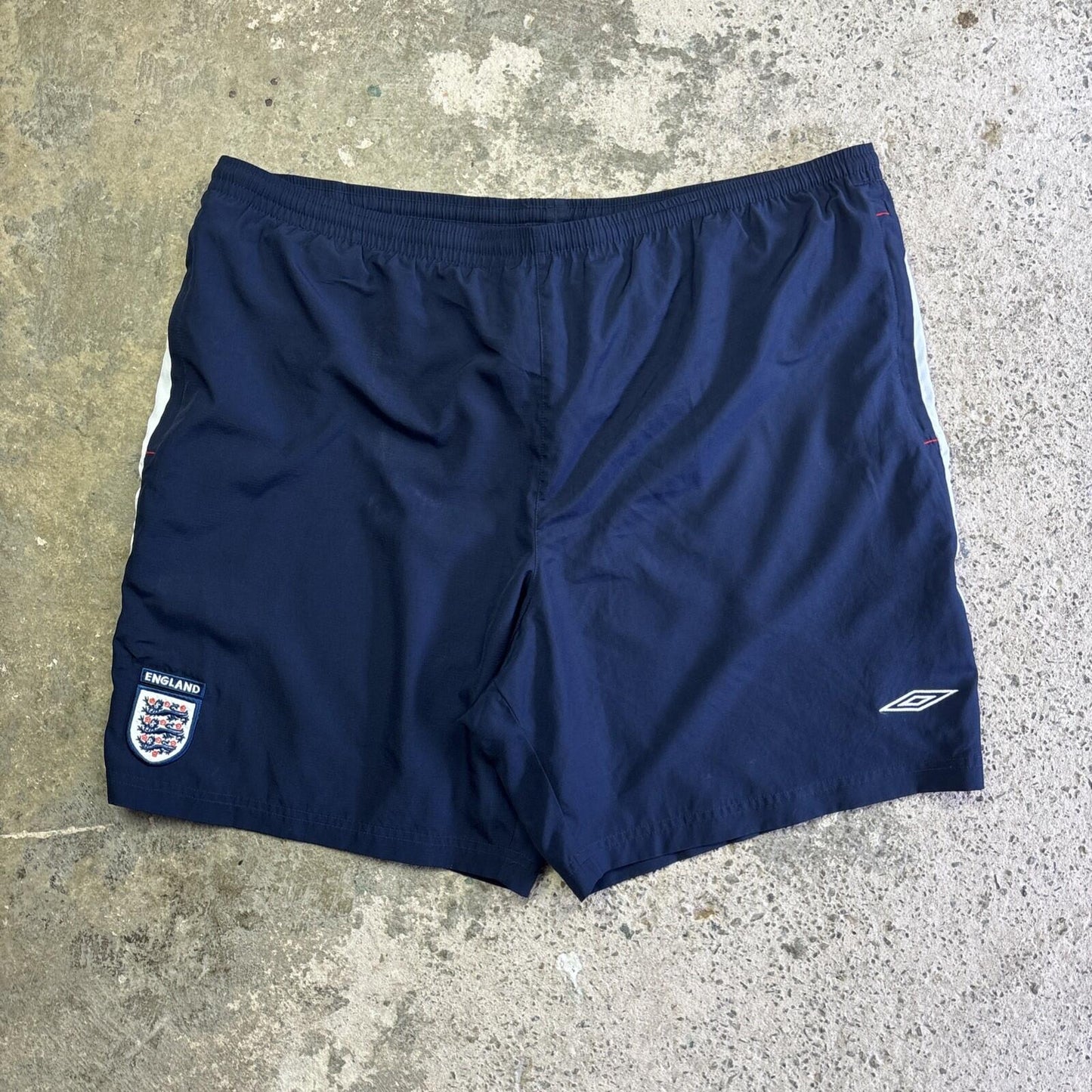 00s Navy & White Umbro England Football Shorts | XXL