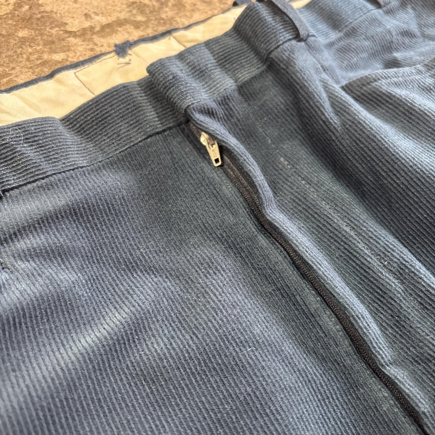 Men's Navy Blue Corduroy Arnold Palmer Trousers | W36"