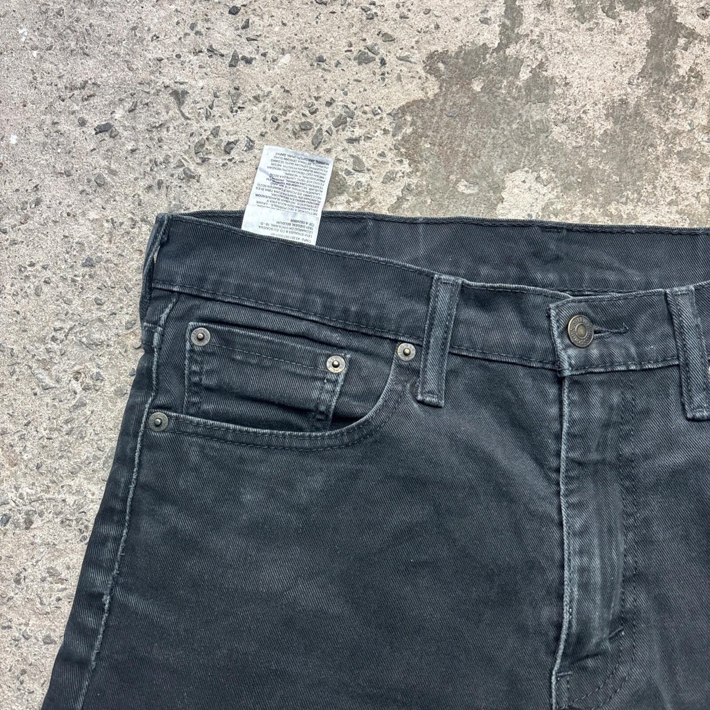 Black Levi’s 510 Men’s Cut Off Shorts | W32