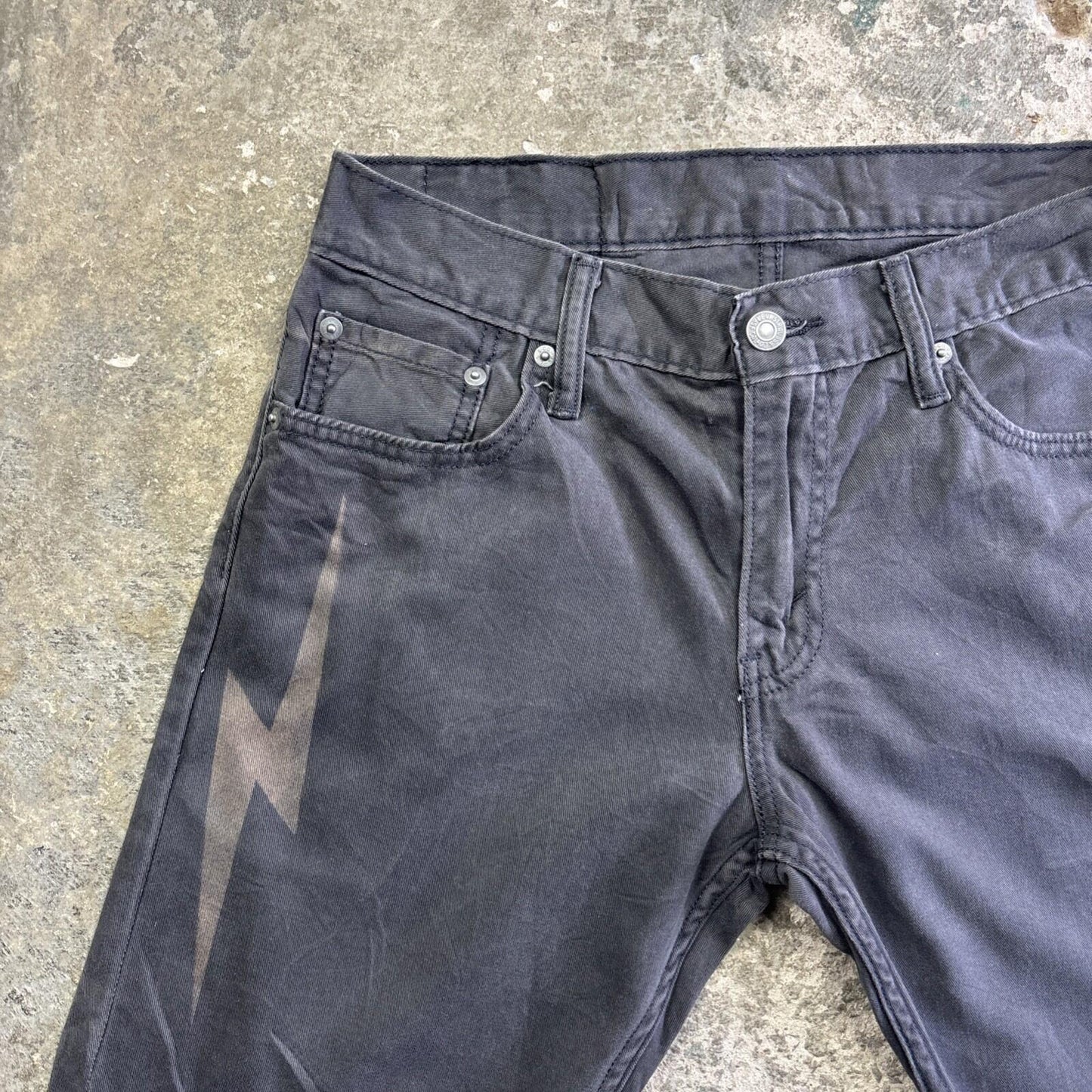 Dark Grey Levi’s 514 Cut Off Jean Shorts | W30"