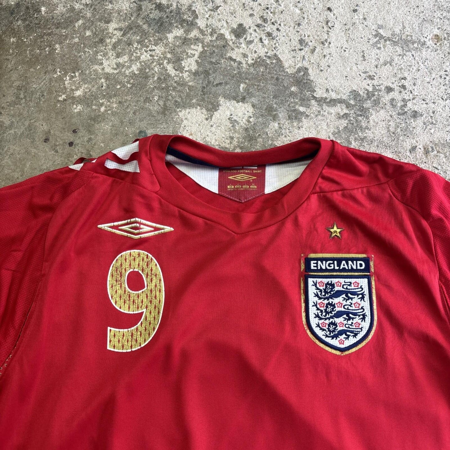 2006-09 Red Umbro Rooney #9 England Away Football Men’s Shirt | L
