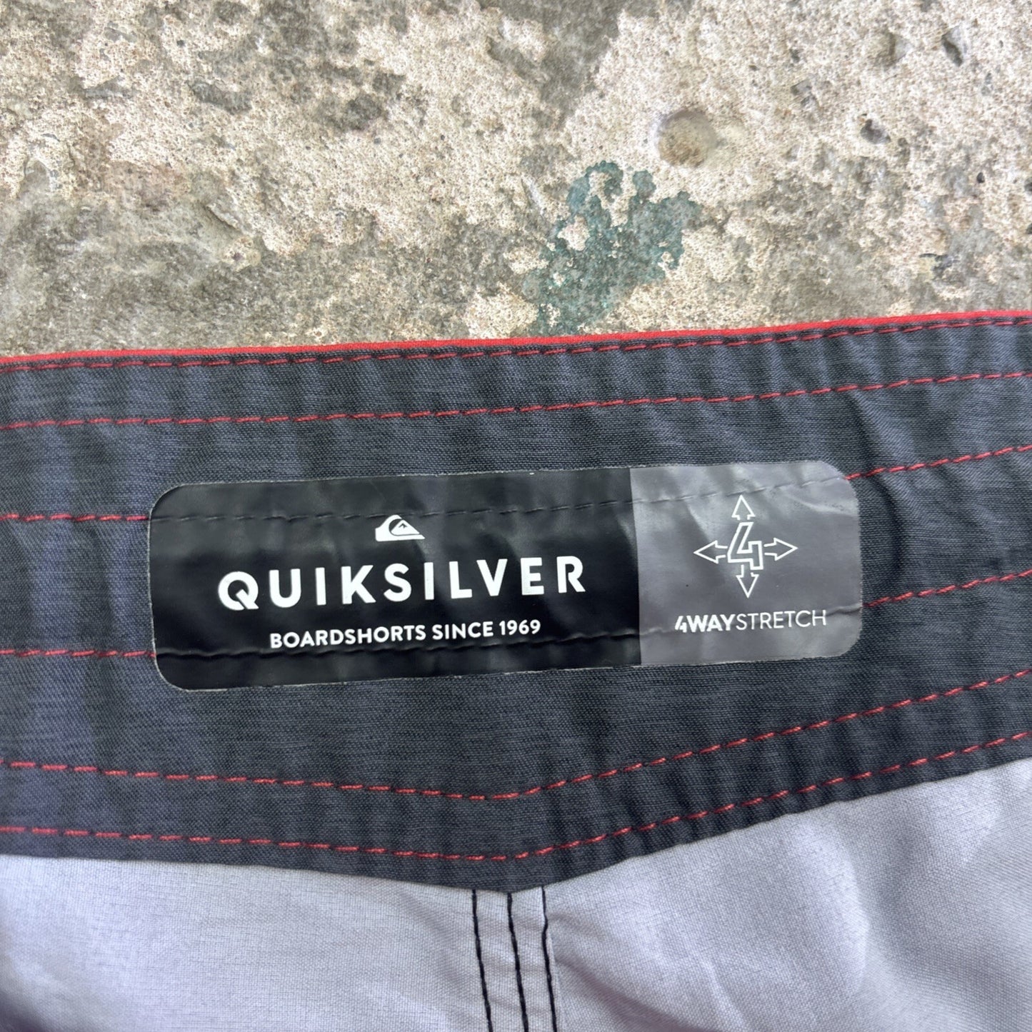 Red & Navy Quiksilver Striped Board Shorts W/ Pockets | W32"