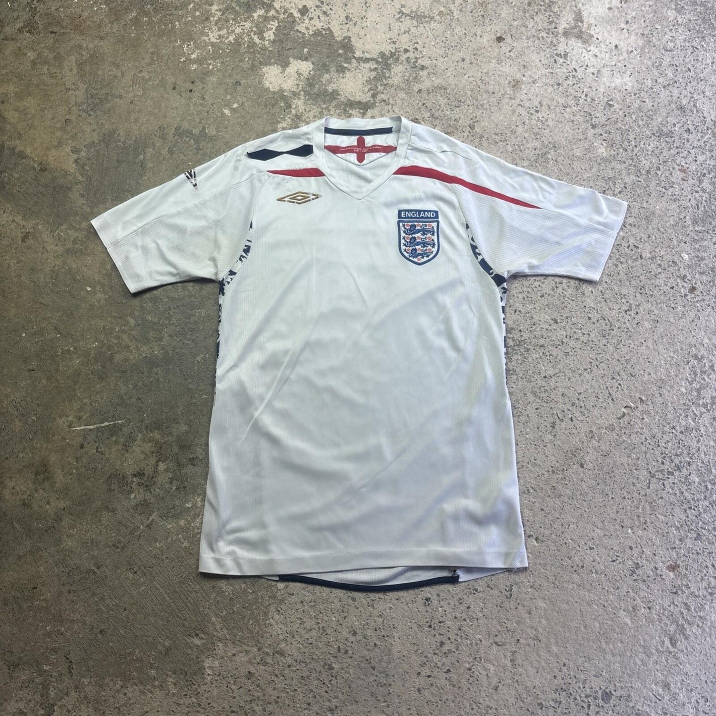 White Umbro England 2007/09 Football Home Shirt | Size: S
