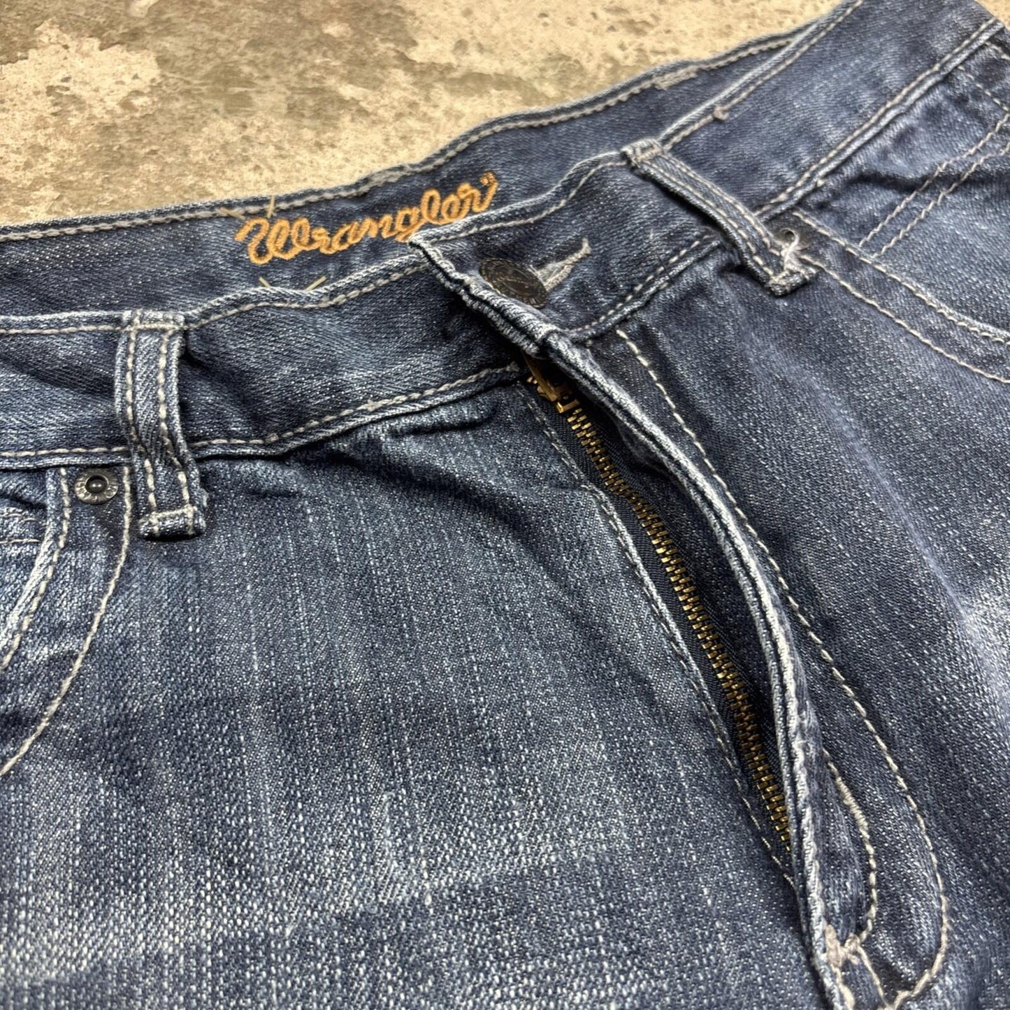 Textured Blue Denim Wrangler Cut Off Jean Shorts | W32"