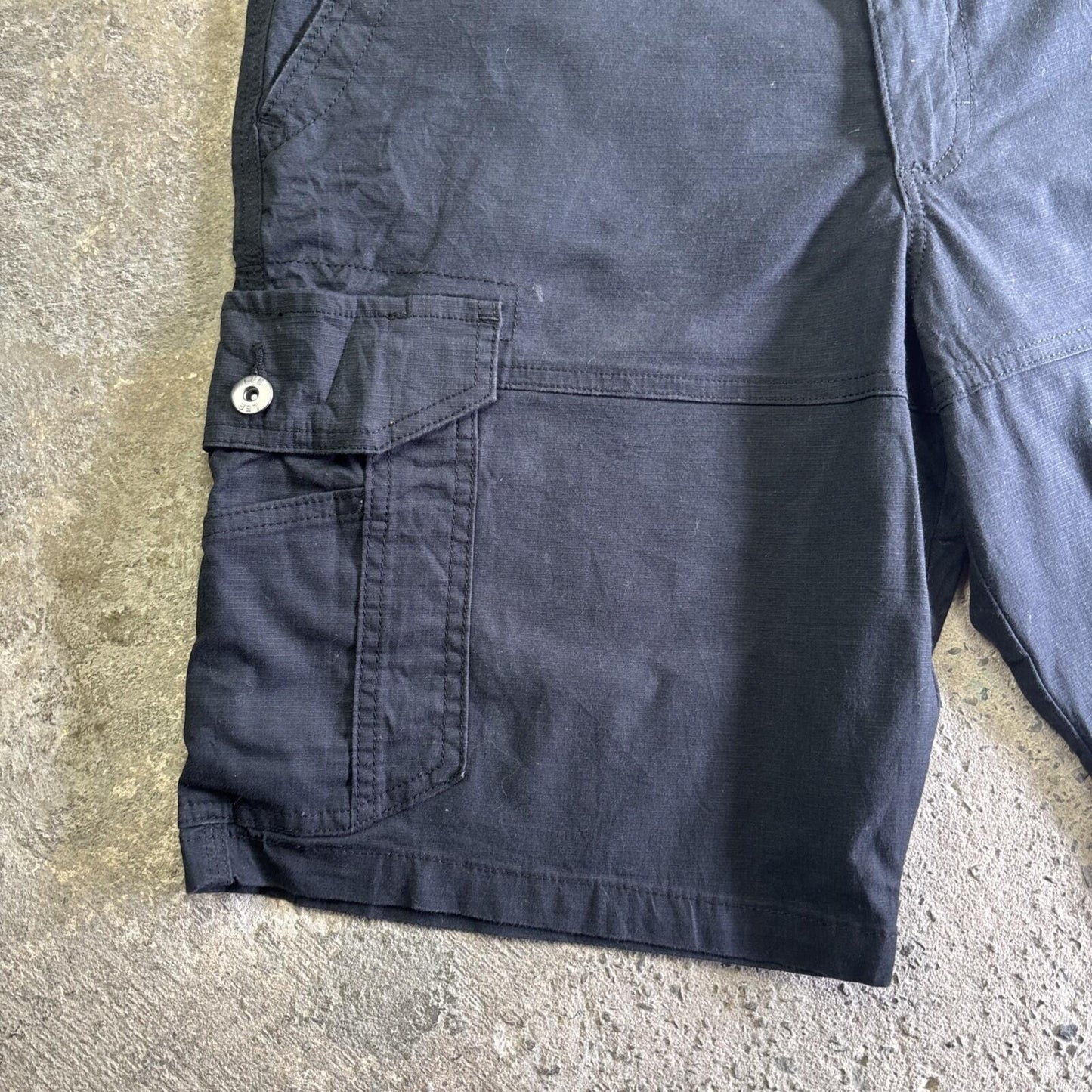 Black Lee Textured Cargo Shorts | W32"
