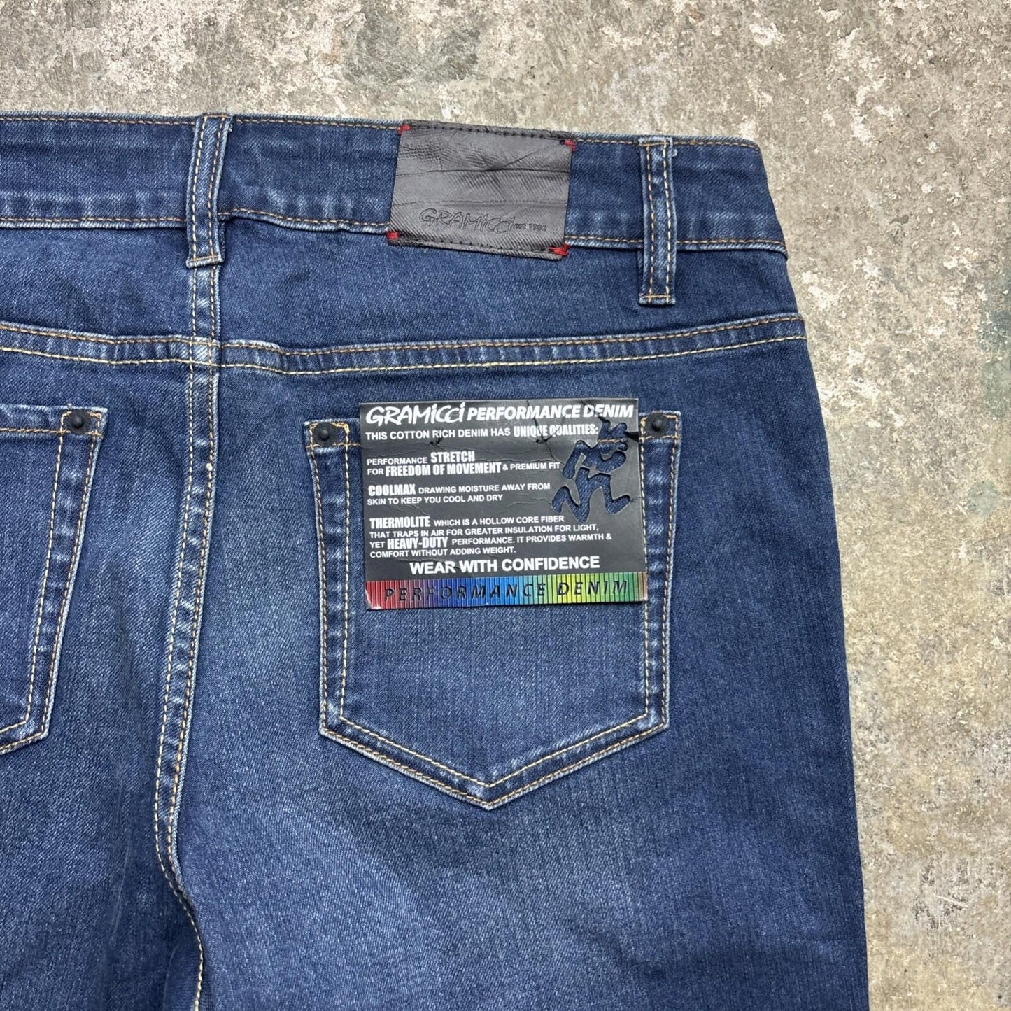 BNWT Gramicci Denim Bermuda Women’s Mid Rise Shorts | Size 4