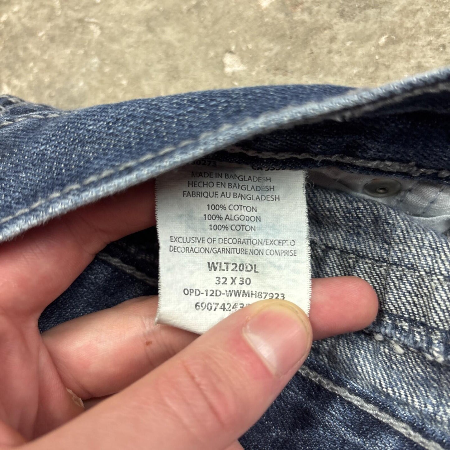 Textured Blue Denim Wrangler Cut Off Jean Shorts | W32"