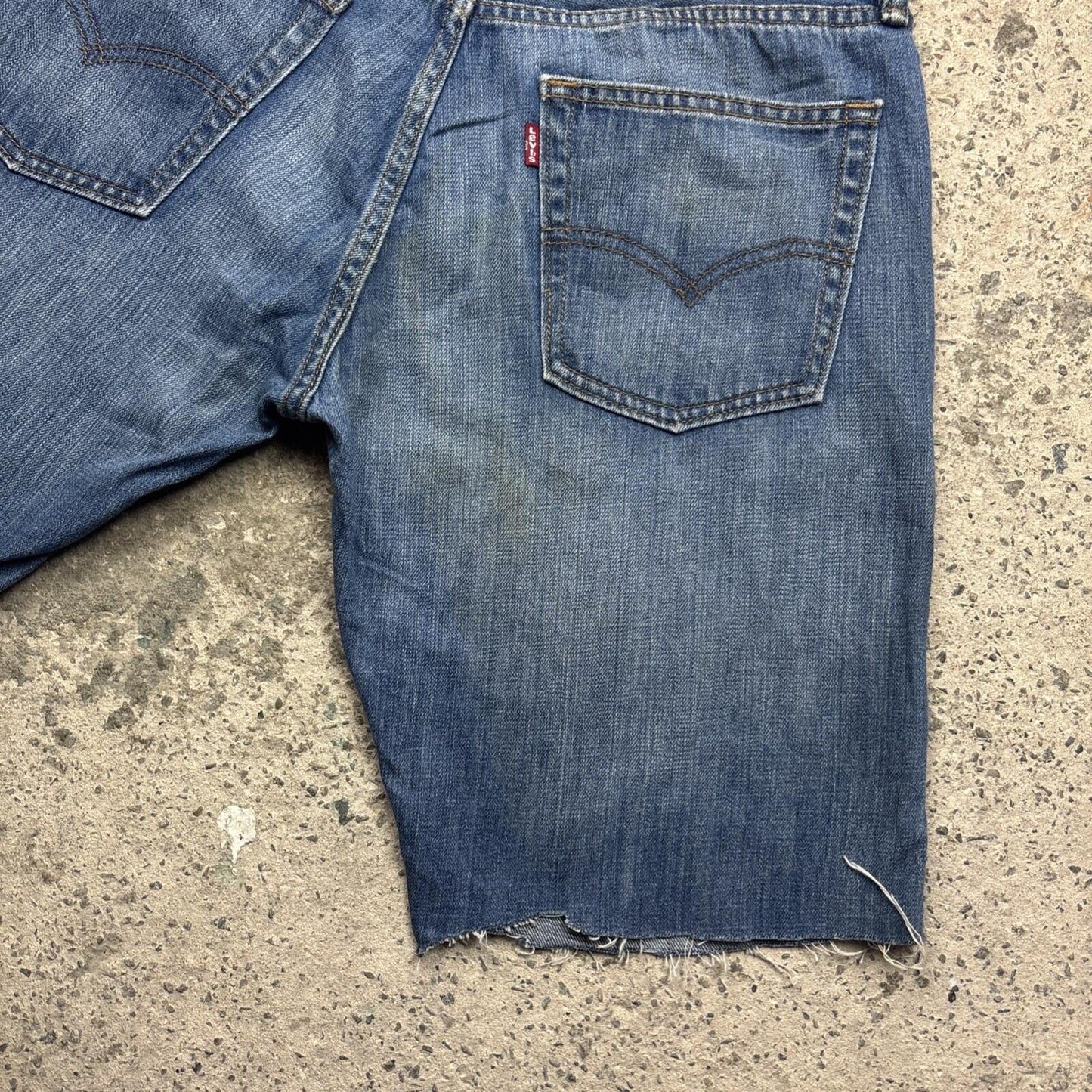 Blue Denim Levi’s Cut Off Jean Shorts | W32"
