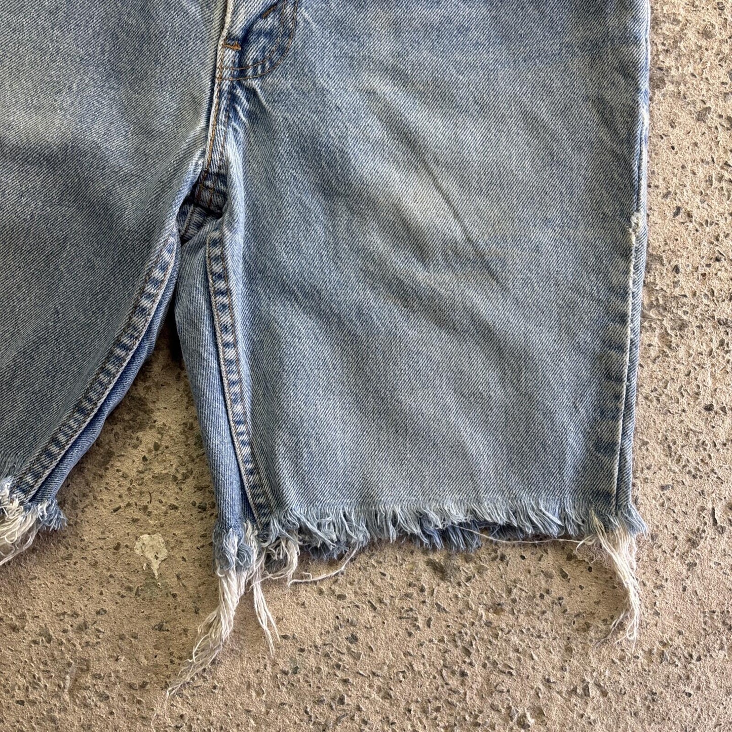 Light Blue Levi’s Cut Off Denim Jean Shorts | W32"