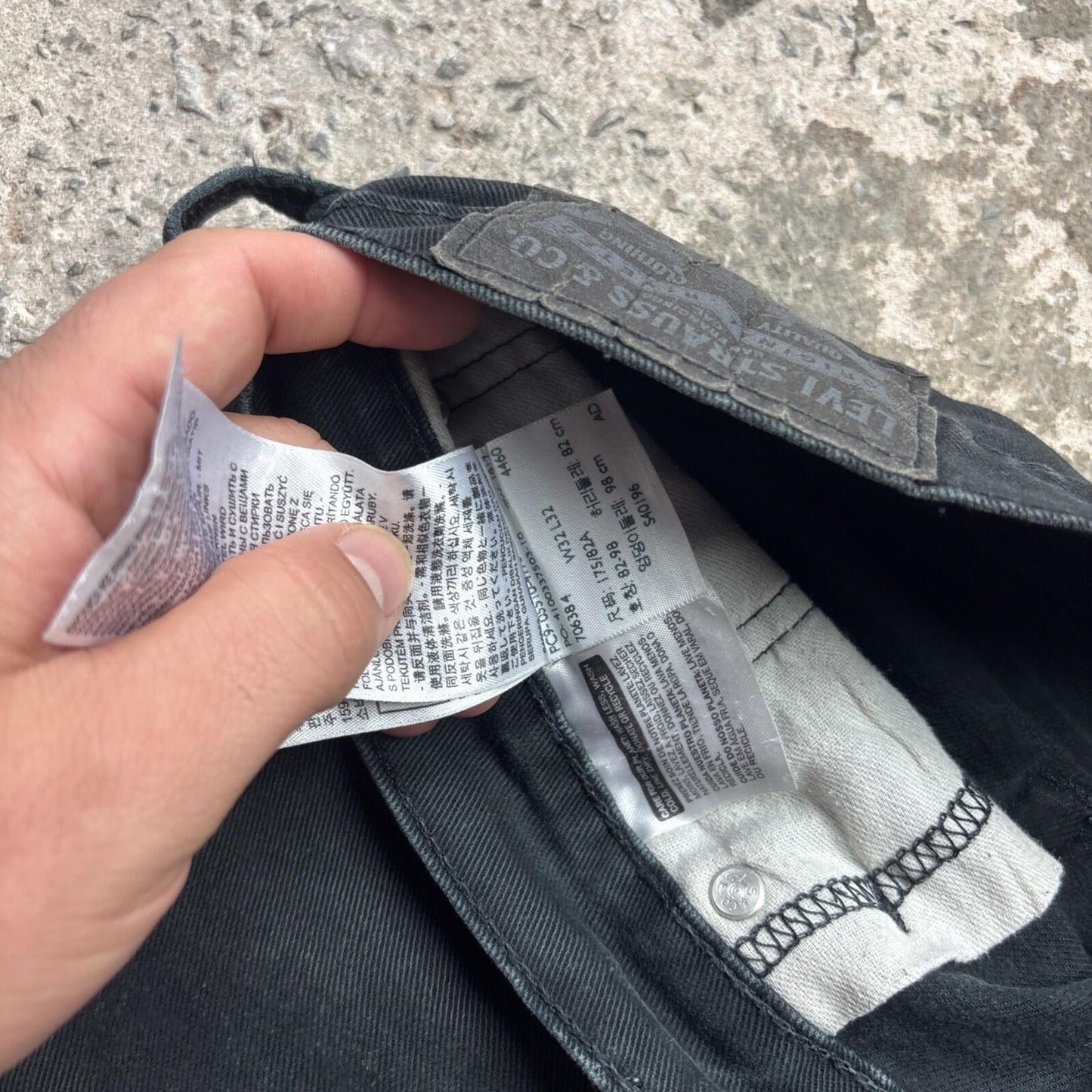 Black Levi’s 510 Men’s Cut Off Shorts | W32