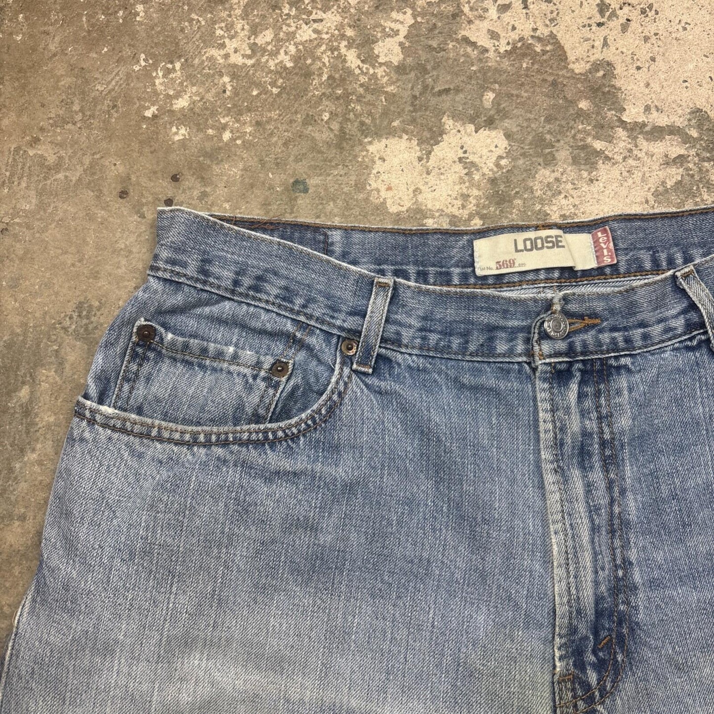 Blue Denim Levi’s 569 Jean Shorts | W36"