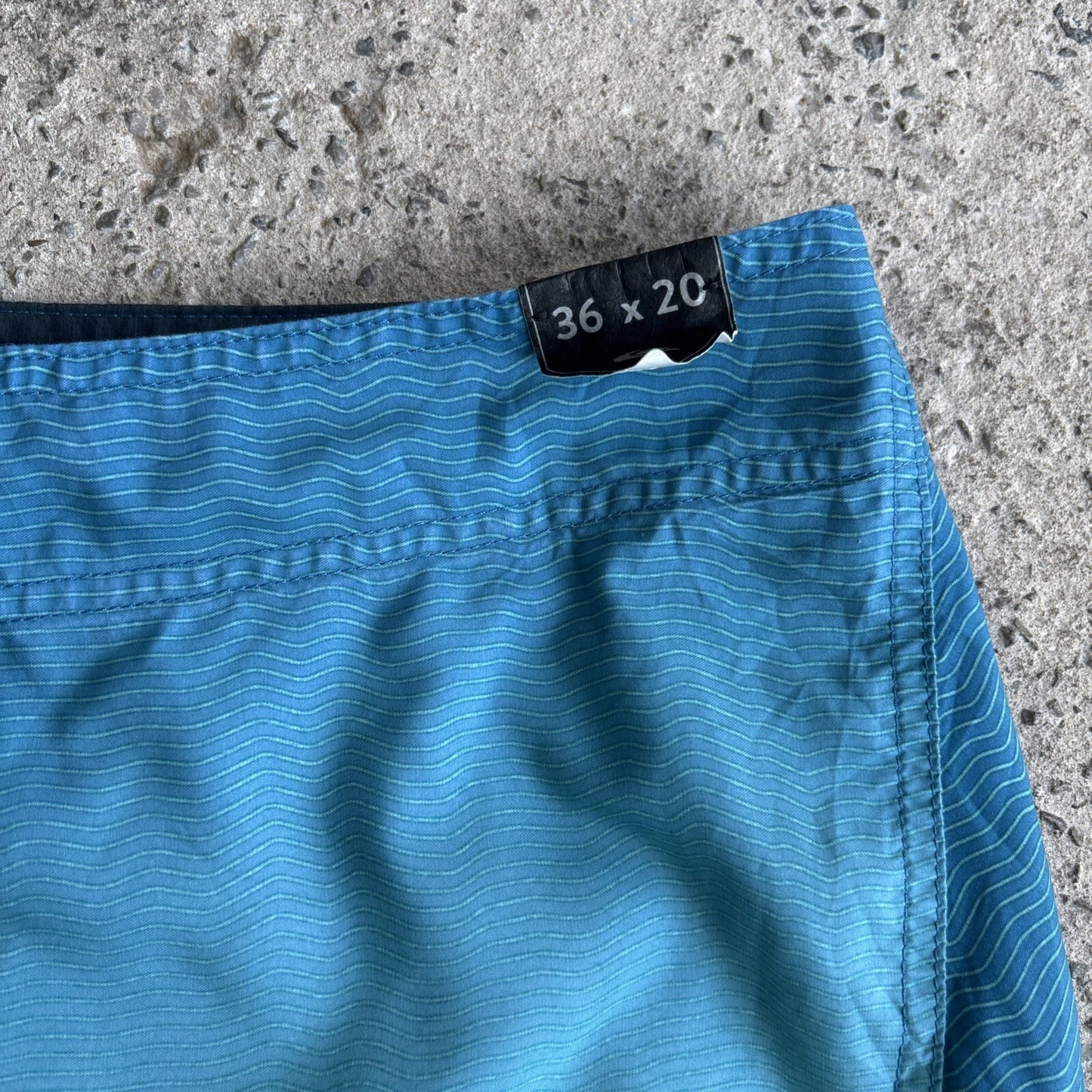 Blue & Yellow Quiksilver Gradient Board Shorts | W36"