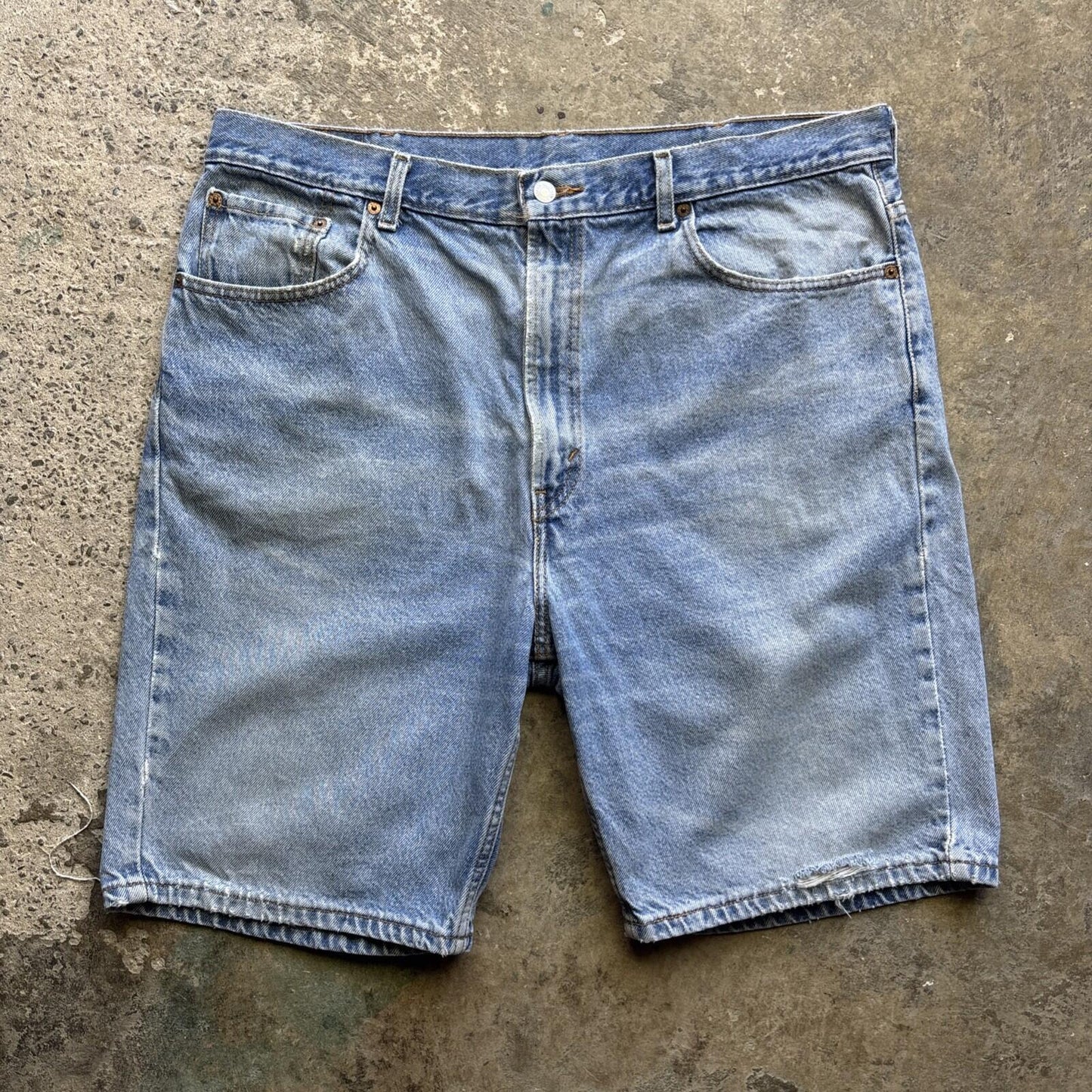 Blue Denim Levi’s 505 Men’s Shorts Jorts | W40