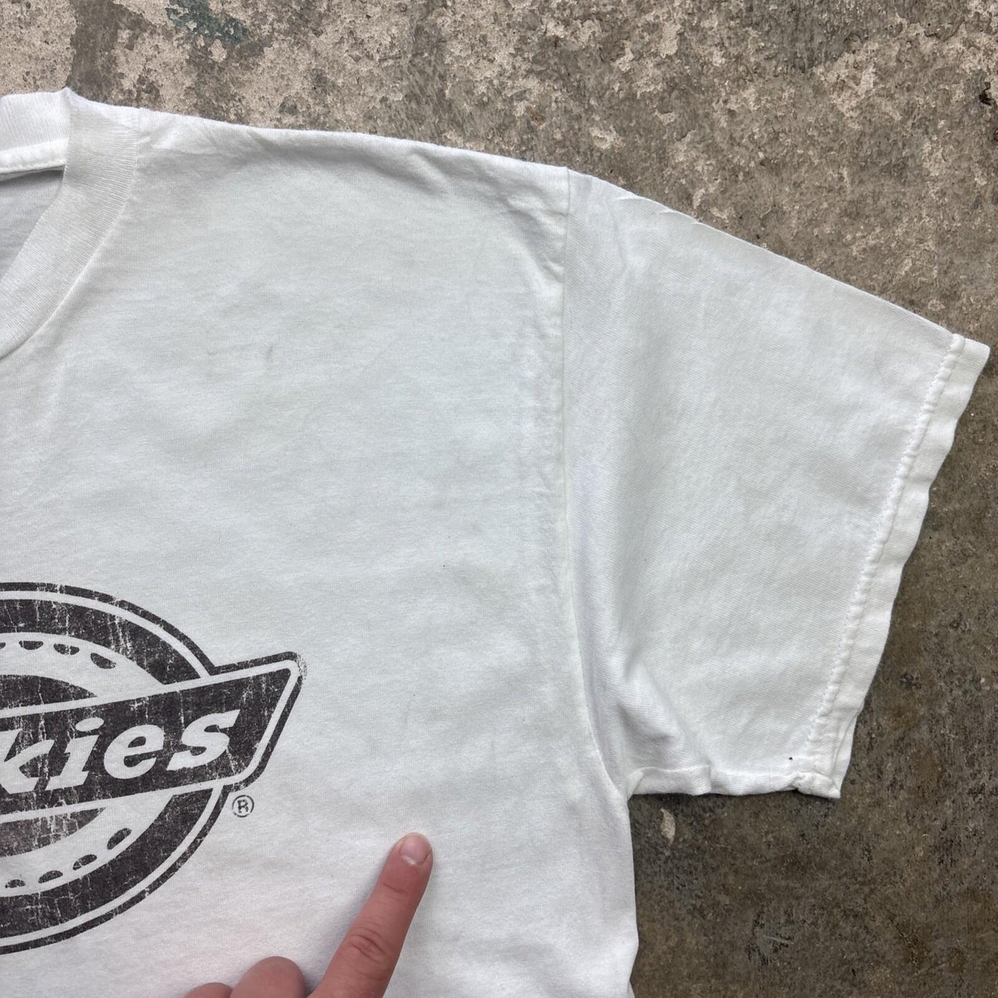 Vintage White Dickies Logo Graphic Men’s T-shirt | L