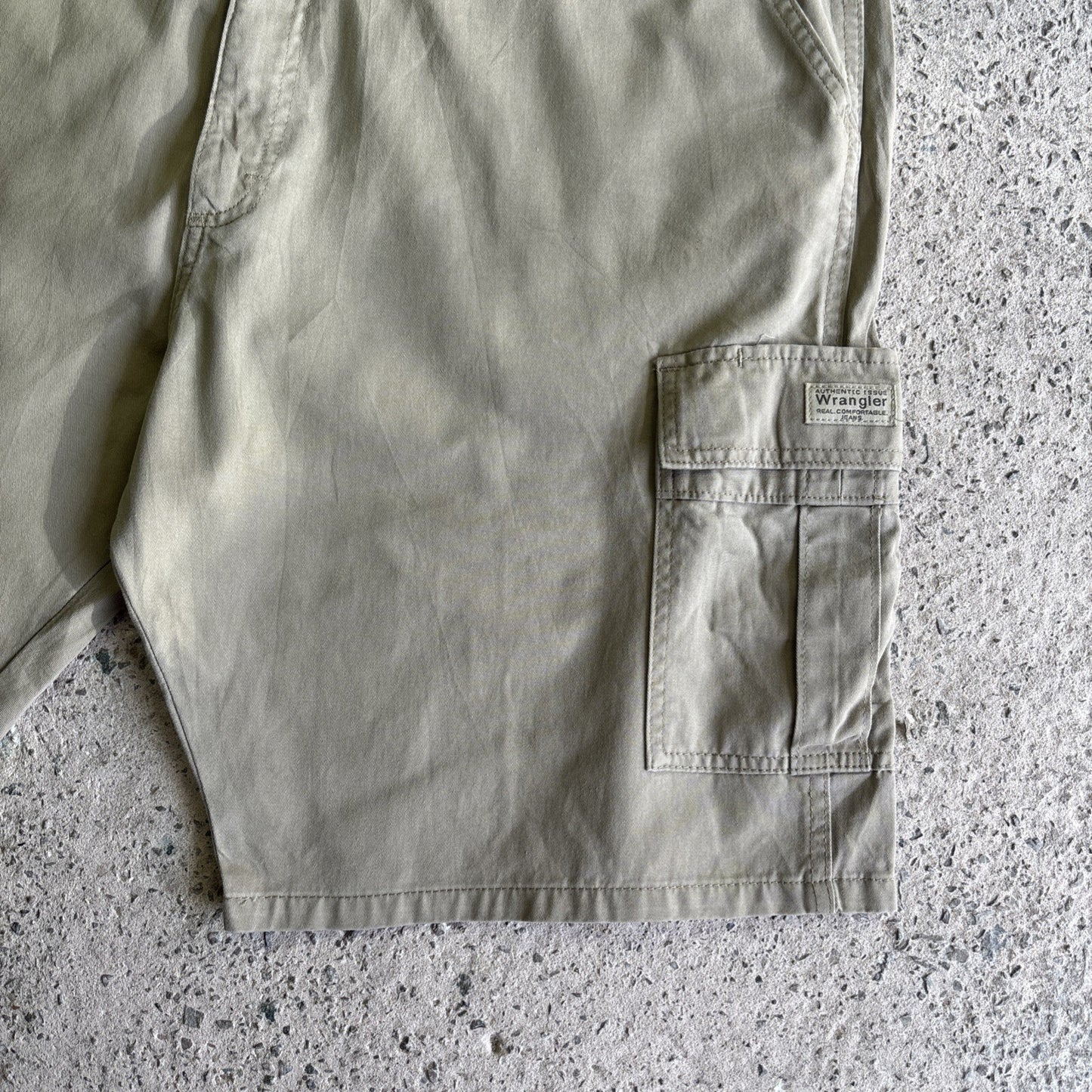 Khaki Green Wrangler Cotton Cargo Shorts | W40"