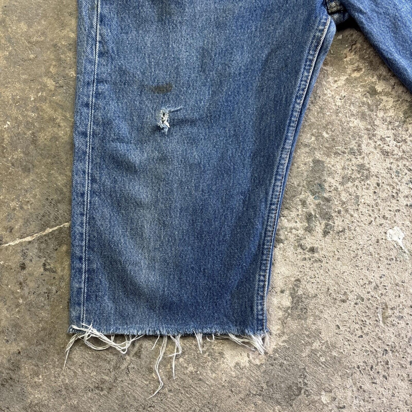 Blue Denim Levi’s Cut Off Jean Shorts | 31"