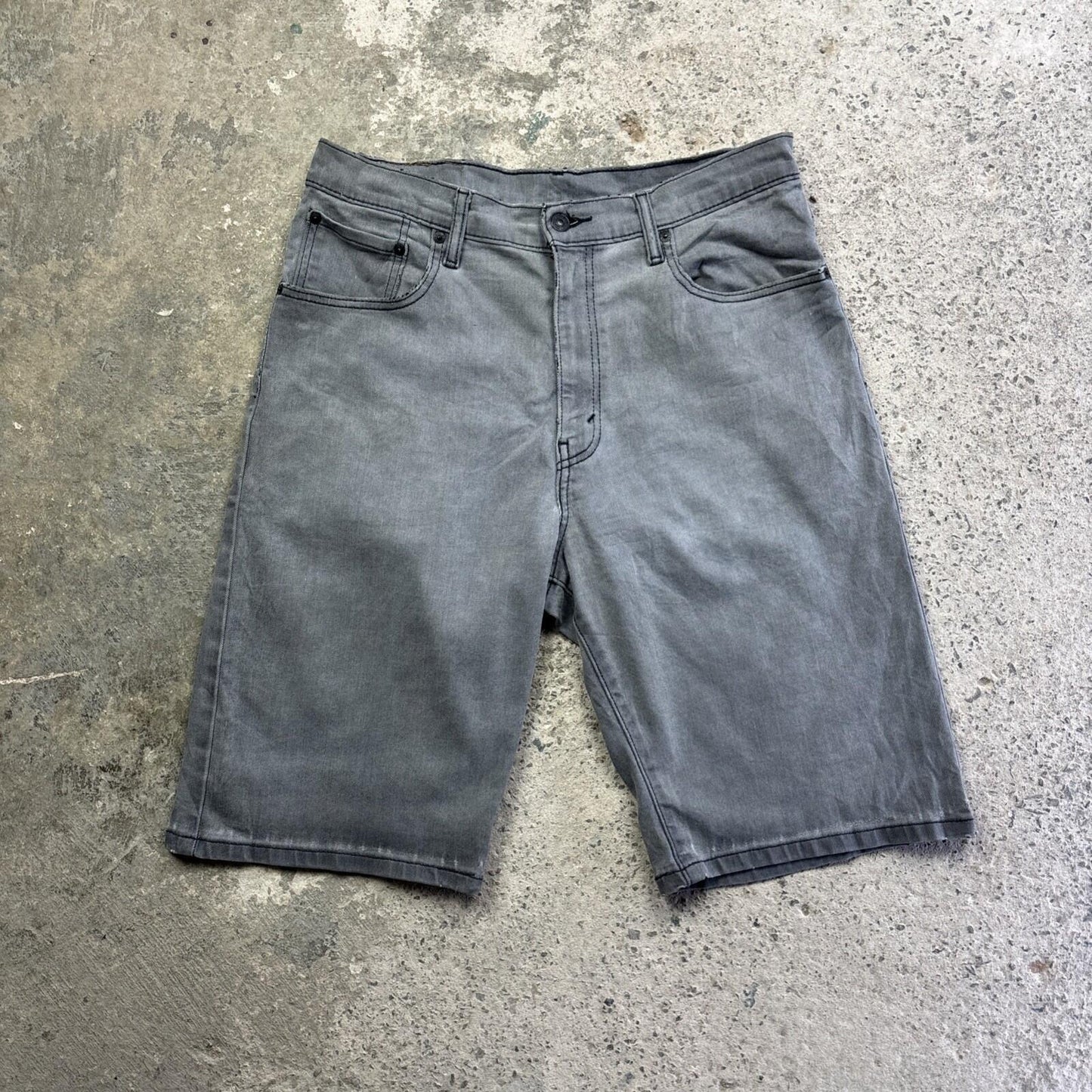 Grey Levi’s 569 Denim Jean Shorts | W34"