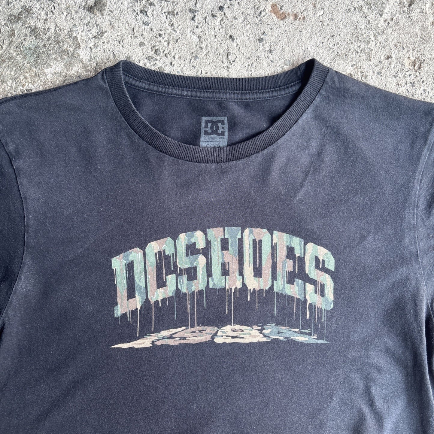 Black DC Shoes Camo Graphic Print T-shirt | Size L