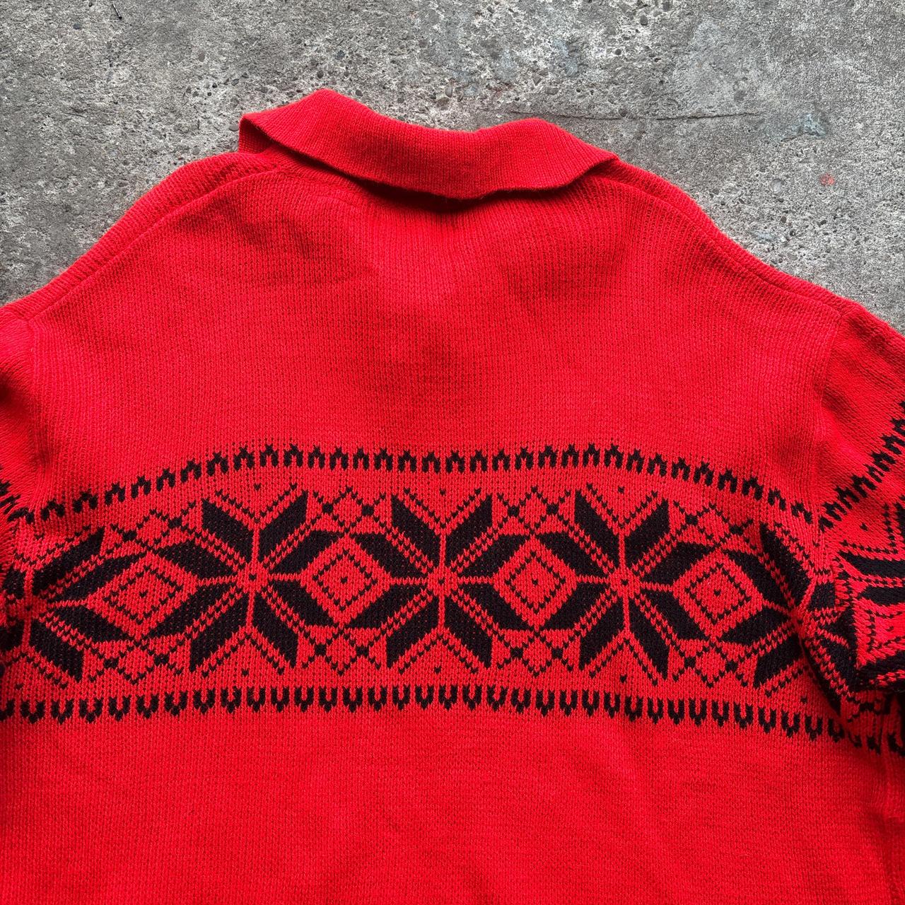 Red and black Kingsport knitted, collared zip-up fleece
