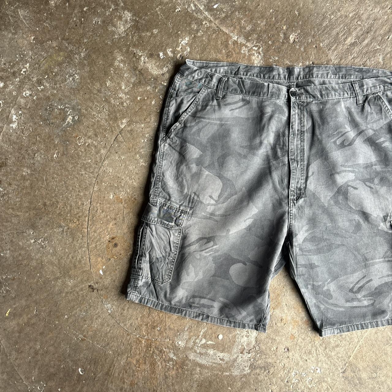 Wrangler Grey Camo Cargo Shorts w/ Relaxed Fit
