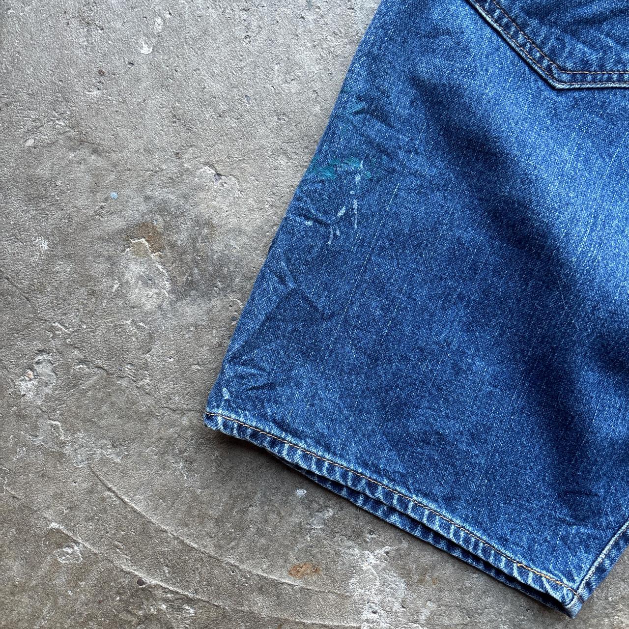 Blue denim Levi’s 505 shorts