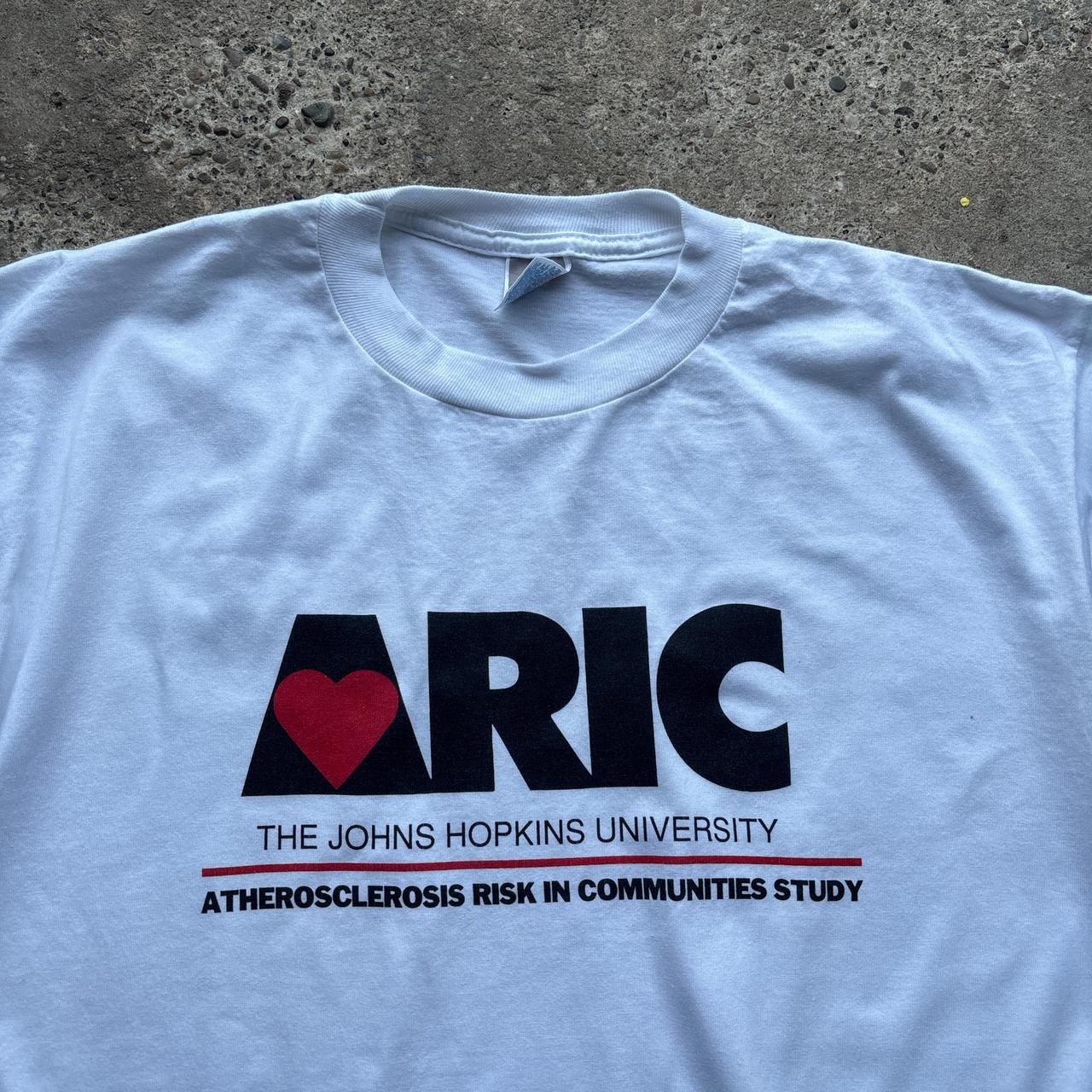 White Jerzees Graphic tee with ‘Aric’ print - XL