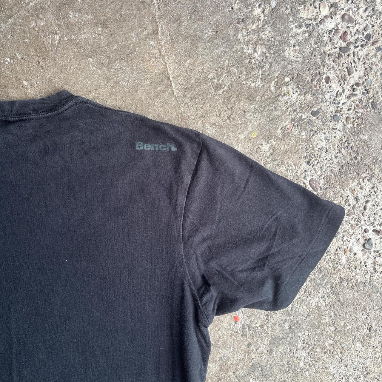 Black & Grey Bench Y2K T-Shirt - L