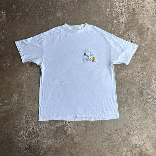 Vintage White Peanuts Embroidered Snoopy T-shirt - XL