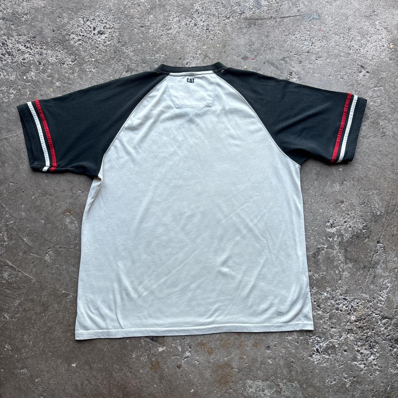 00s Cream and black Caterpillar raglan t-shirt - L