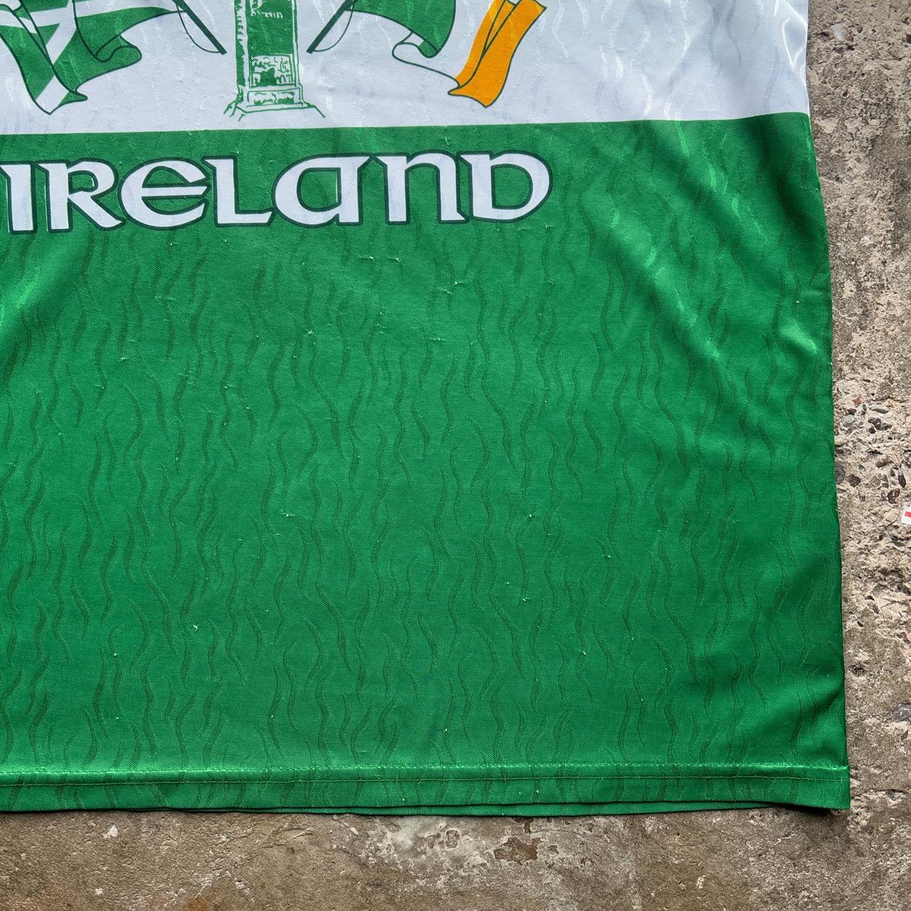 Vintage O’neils Celtic sports top