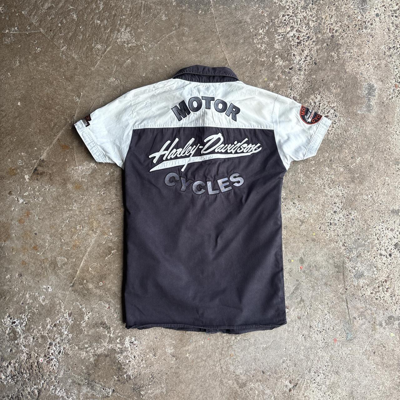 Harley Davidson Black & White Button Up Shirt - L (women’s)