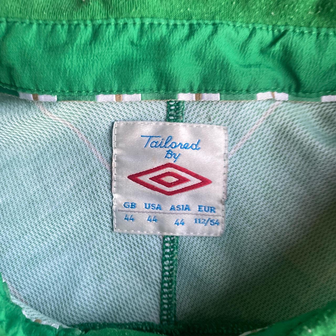Green Republic of Ireland Umbro Football Shirt - L