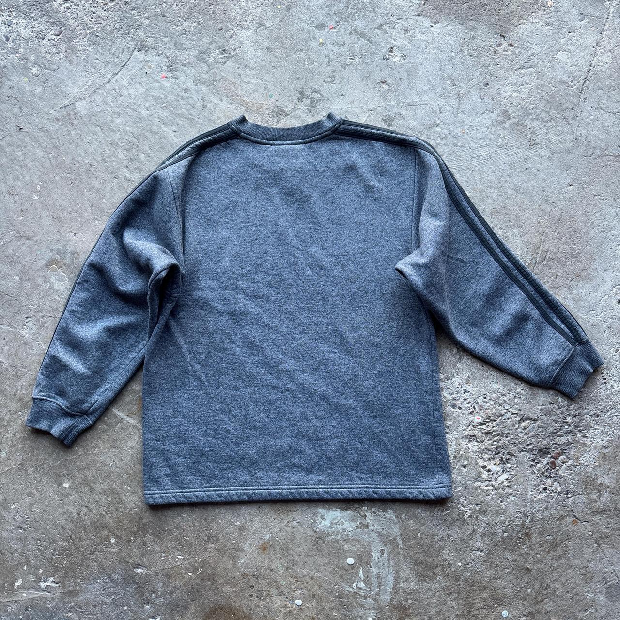 Vintage grey adidas sweatshirt with black stripes