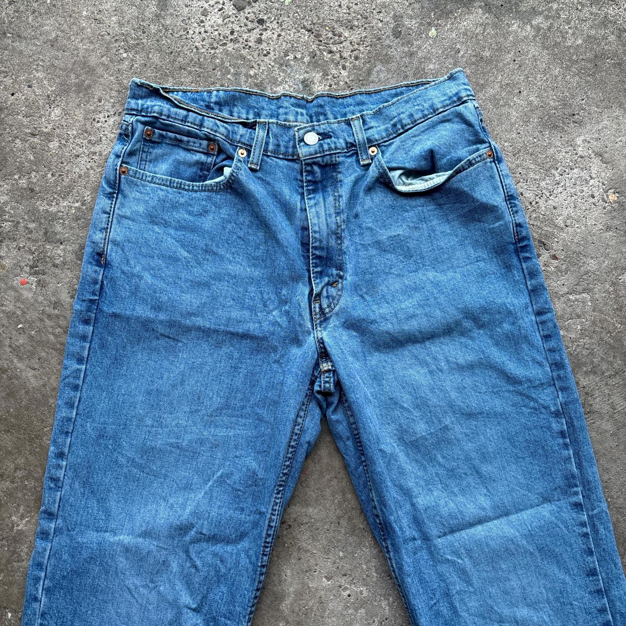 Levi's 550 blue jeans